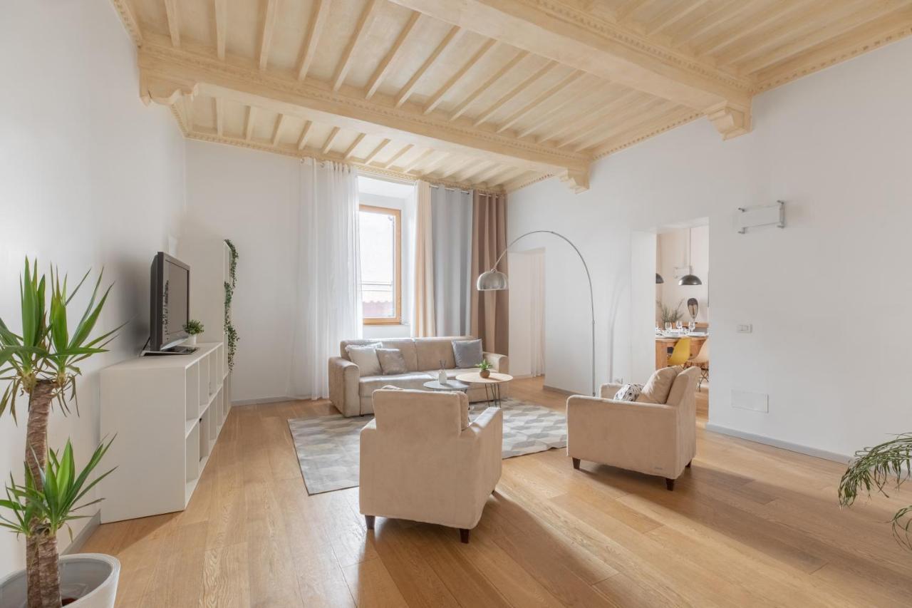 Iflat Navona White And Stylish Apartment روما المظهر الخارجي الصورة