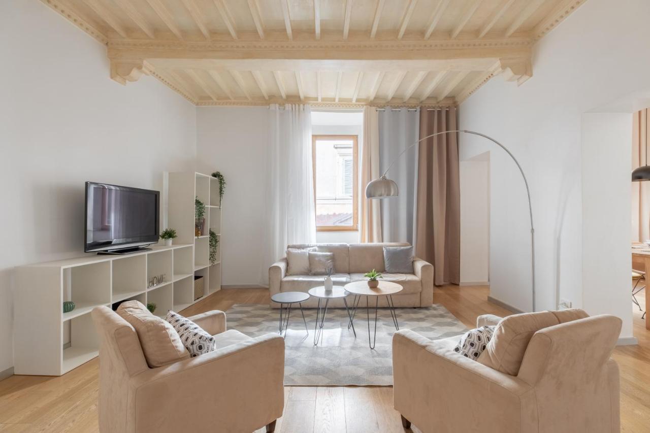 Iflat Navona White And Stylish Apartment روما المظهر الخارجي الصورة