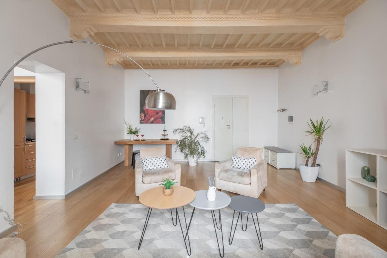 Iflat Navona White And Stylish Apartment روما المظهر الخارجي الصورة
